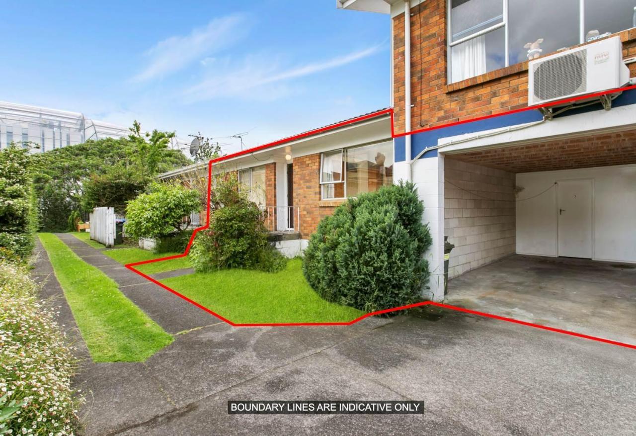 オークランドBright Eden Park Two Bed Townhouse Private Parkingアパートメント エクステリア 写真