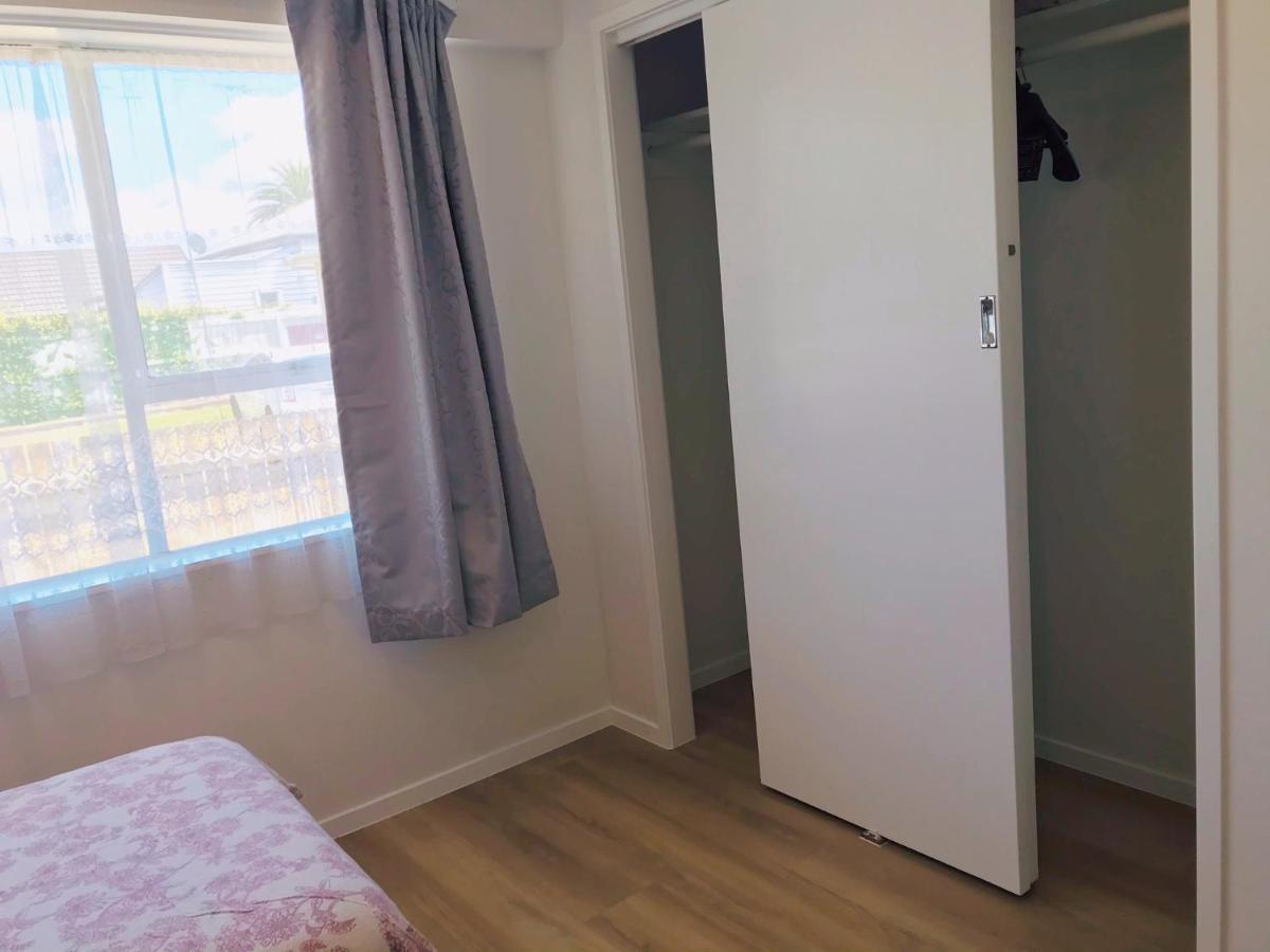 オークランドBright Eden Park Two Bed Townhouse Private Parkingアパートメント エクステリア 写真