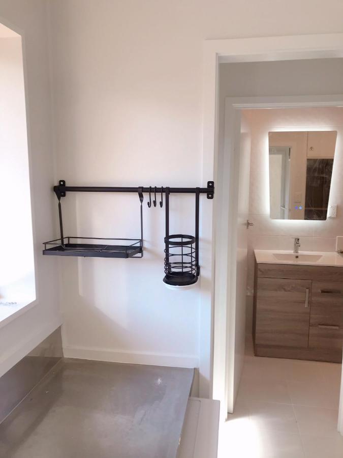 オークランドBright Eden Park Two Bed Townhouse Private Parkingアパートメント エクステリア 写真