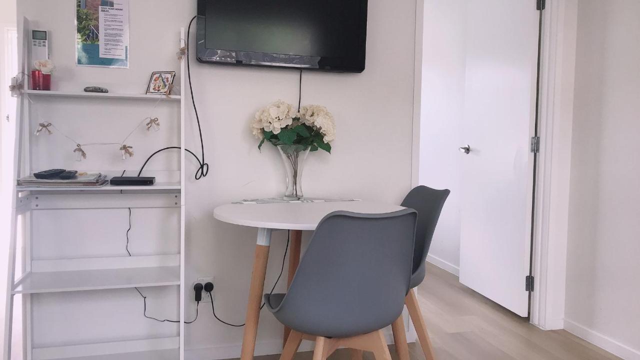 オークランドBright Eden Park Two Bed Townhouse Private Parkingアパートメント エクステリア 写真